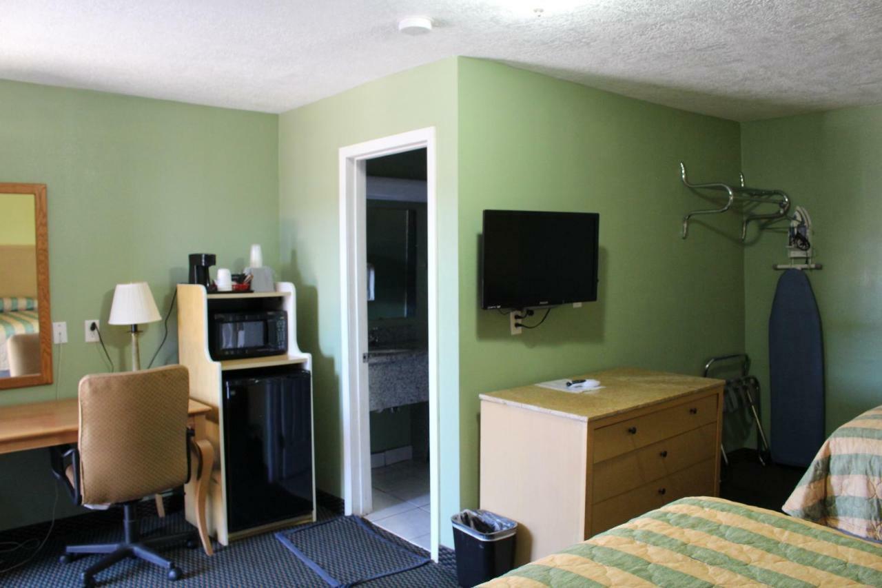 Deluxe Inn Fort Stockton Exterior photo